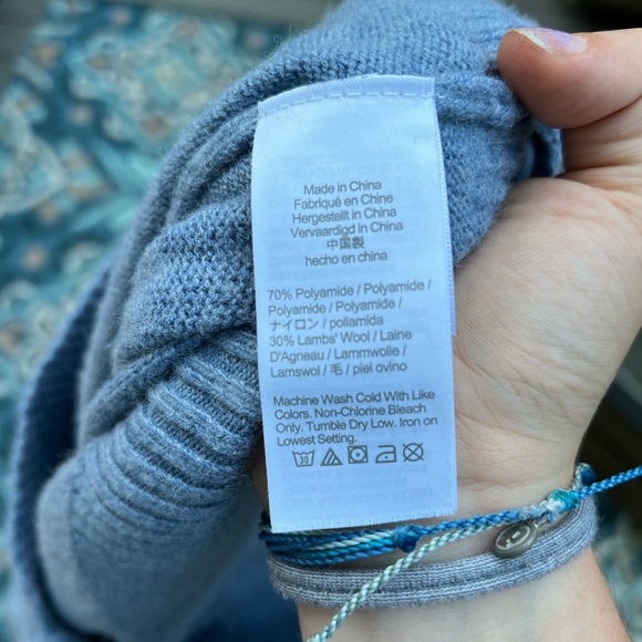 Men’s J Crew Sweater - Picture 4 of 4